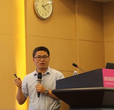 437ccm·必赢国际创新论坛第一千五百二十九讲：二氧化碳还原分子催化剂